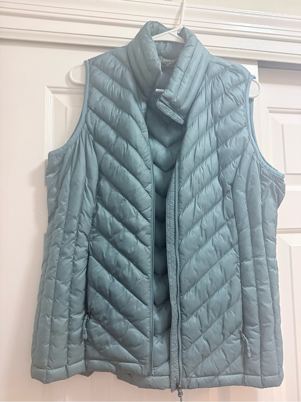 Light Teal Quilted Women’s Puffer Vest
